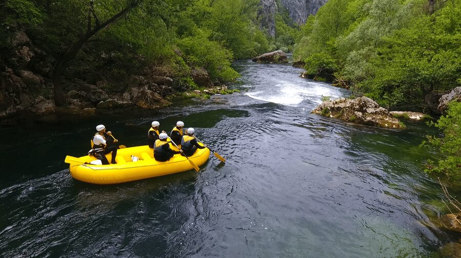 Rafting on the Cetina river - Paddling required: who this rafting fits best