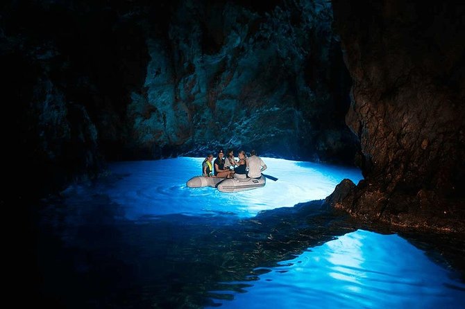Rent a Speed Boat from Split – Discover Hidden Beaches & Islands - Brac: Beachy Time and Easy-Water Moments