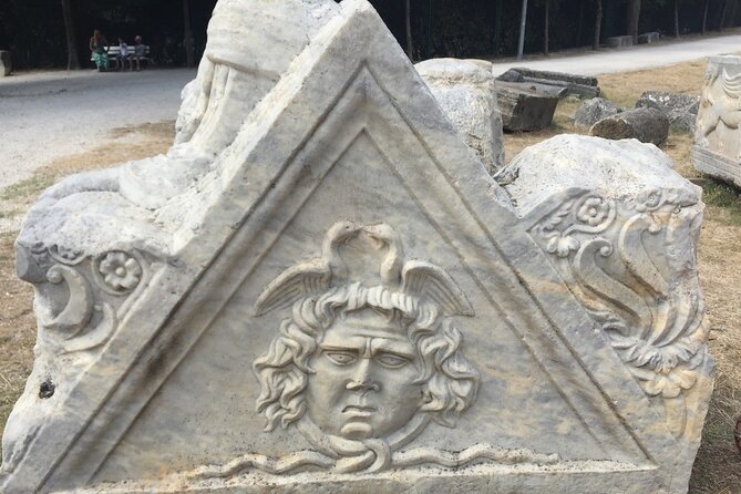 Salona & Amphitheater - Private guided tour - Admission incl. - Pet mostova, the five bridges: when industry sits at the edge of town