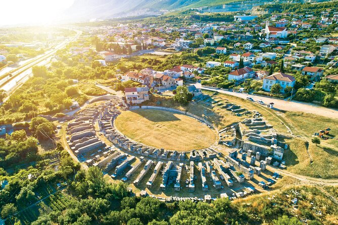 Salona & Amphitheater - Private guided tour - Admission incl. - Manastirine: the cemetery that links Rome to Split’s patron saint