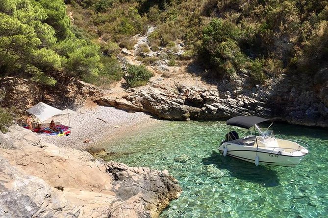 Secrets of Brac and Solta from Trogir and Split-Private tour - Studio Stomorska: your sea-view village food stop