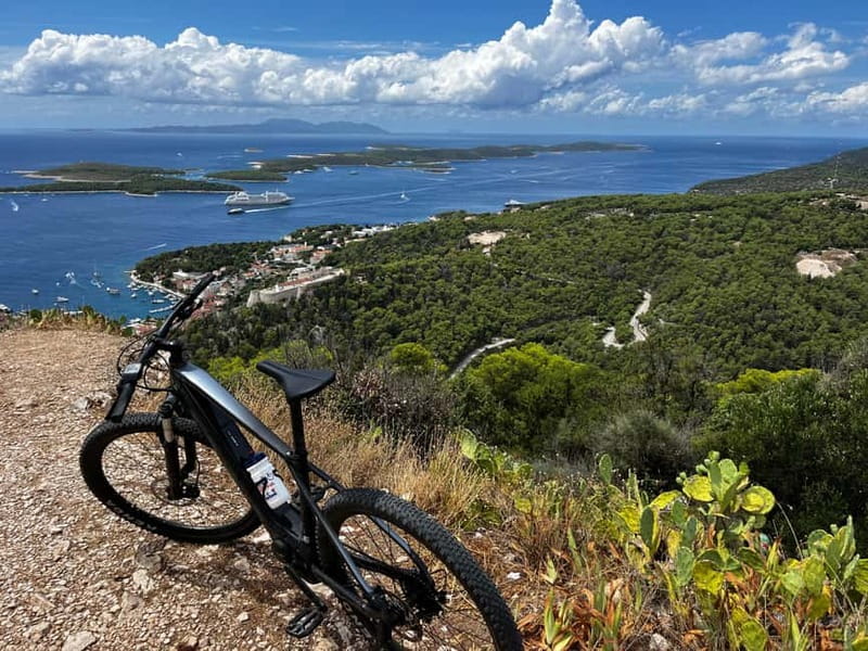 Self-guided mountain bike tour (non-electric) - Malo Grablje and Velo Grablje: Old Villages, Real Roads