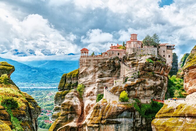 Semi-Private Balkans Tour; Split to Athens or Corfu in 14 Days - Split to Mostar: crossing borders, meeting Stari Most, and cooling off at Blagaj