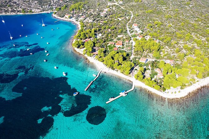 Speedboat Blue Lagoon & 3 Islands tour from Trogir - Speedboat + 4 Water Stops: The Core Idea
