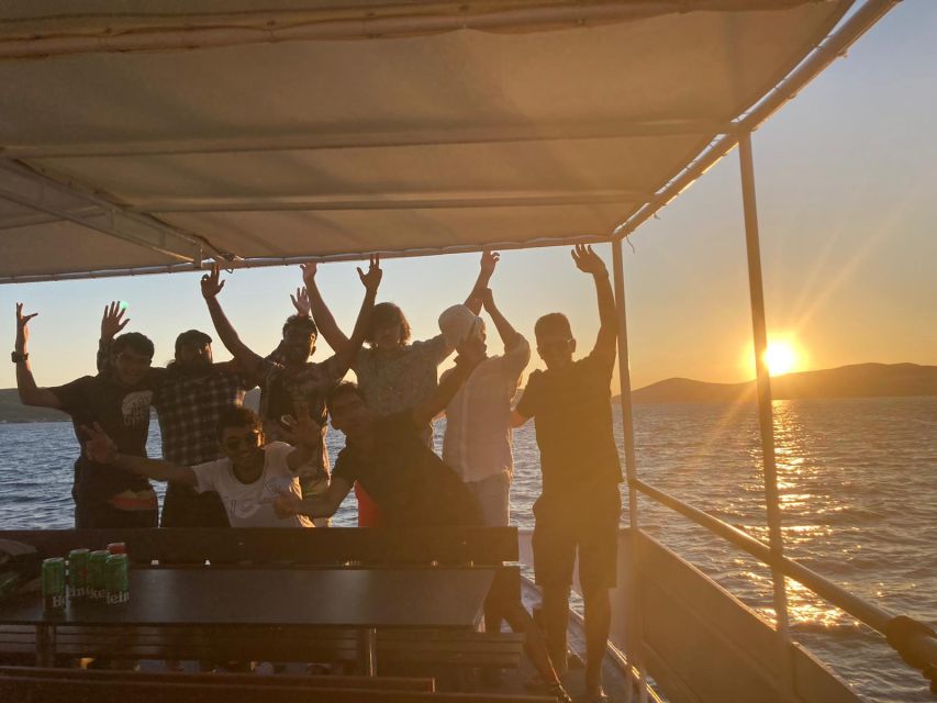 Split: 1.5-Hour Riviera Boat Cruise with a Free Drink - Getting on Board at Obala Lazareta 3 (Gray Line Croatia)