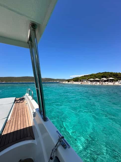 Split: 5 Islands Full-Day Tour to Blue Cave, Vis & Hvar - Hvar old town in 2 hours: enough time to wander, not enough to stall