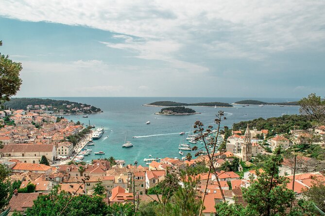 Split (airport) - Hvar (town) sea transfer - Communication that lowers stress: the human side of the transfer