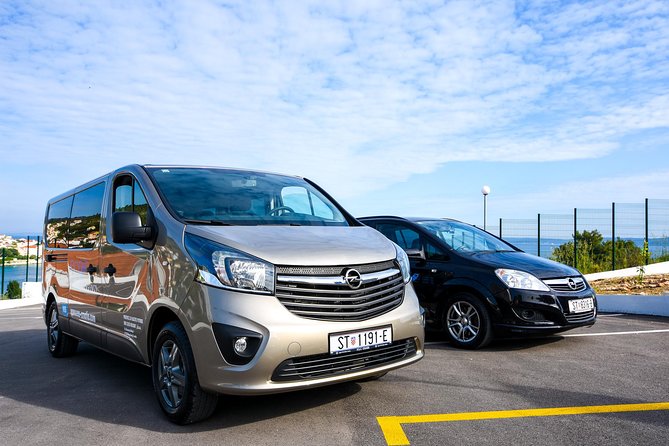 Split airport to Split Private transfer to 8 pax (Door to Door any location) - Door-to-door in Trogir: you choose the address