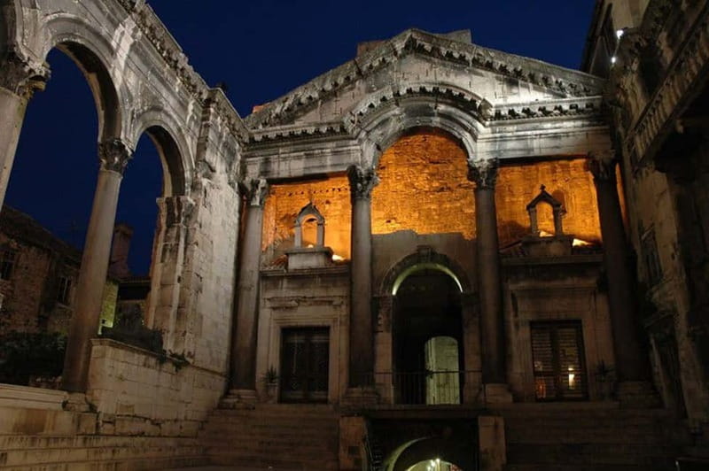 Split and Salona Cultural Heritage Day Tour from Trogir - Getting Oriented in Split: The Walking Portion That Sets You Up