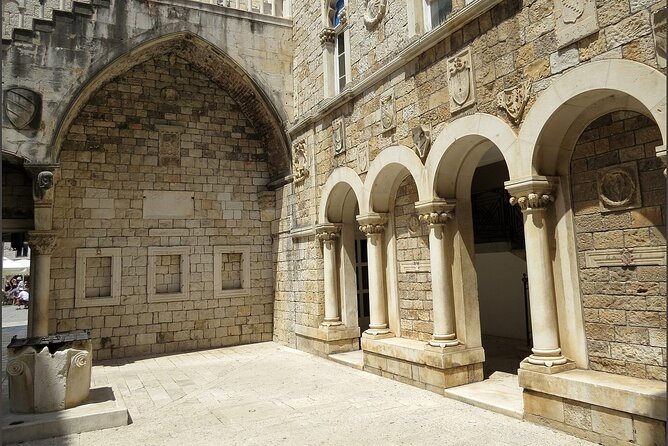 Split and Trogir Half Day Guided tour - Trogir City Hall and Central Square: Old Town in a Walkable Package
