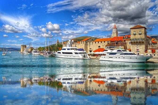 Split and Trogir Half Day SMALL GROUP Tour w Cruise Ship Drop Off - Golden Gate to Diocletian’s Palace: Meeting and First Walk