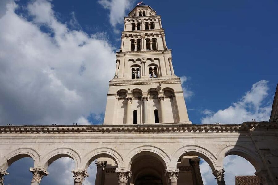 Split and Trogir SMALL GROUP Tour with Cruise Ship Drop Off - The Van Transfer: Don’t Rush It, Use It to Reset