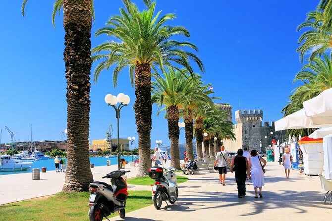Split and Trogir UNESCO Private Tour Cruise Ship Guests - Saint Lawrence’s Cathedral and the Main Square Quick Check