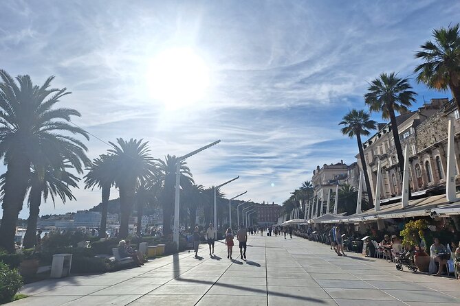 Split and Trogir UNESCO Private Tour Cruise Ship Guests - Game of Thrones Fan Stop: Iron Throne Photo in Split