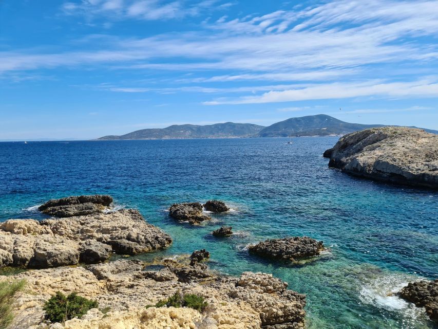 Split: Bisevo, Vis, and Hvar Boat Tour with Snorkel Stops - From Split’s Fruit Square to the islands: why the early start matters