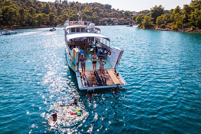 Split: Blue Lagoon, 3 Island Boat Tour & Mediterranean Lunch - Blue Lagoon (Krknjaši) and snorkeling gear: the main reason to book