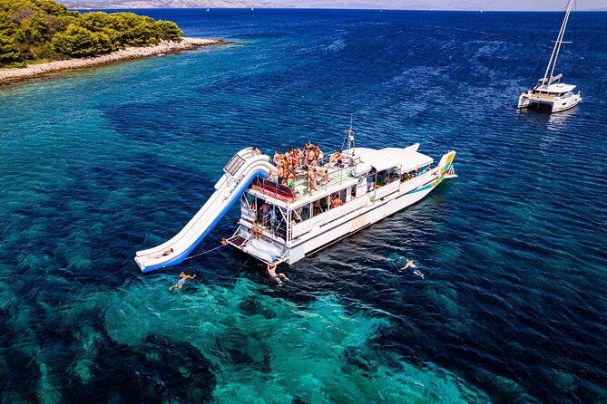 Split: Blue Lagoon, 3 Island Boat Tour & Mediterranean Lunch - Optional shipwreck stop: when it shows up