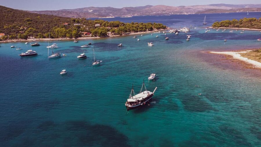 Split: Blue Lagoon & 3 Islands Tour with Lunch & Hidden Bay - Route at a glance: Split to Blue Lagoon, Borko Beach, then Hidden Bay