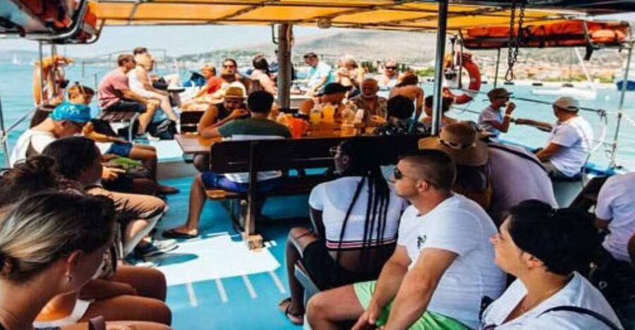Split: Blue Lagoon Boat Trip with Lunch, Wine and Snorkeling - From Split port to Bura Line: a smooth start