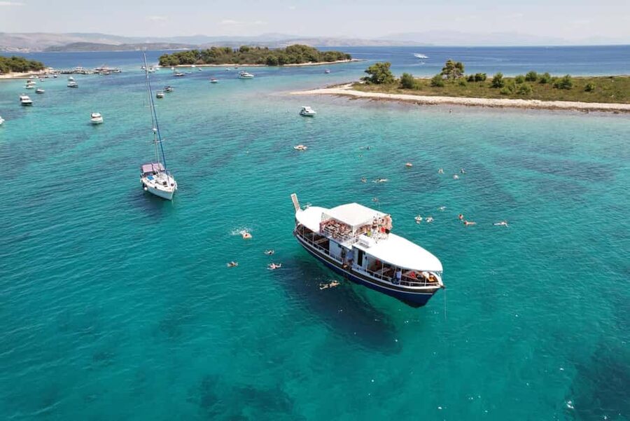Split: Blue Lagoon&Šolta boat tour with Food&Drinks (2026) - Quick hits