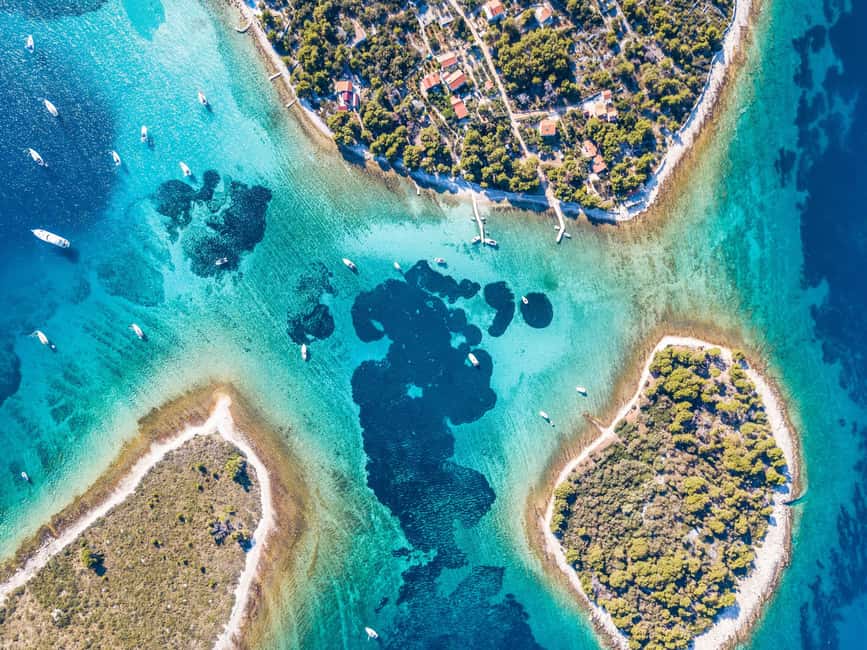 Split: Blue Lagoon&Šolta boat tour with Food&Drinks (2026) - Should you book this Split Blue Lagoon & Šolta cruise with food and drinks?