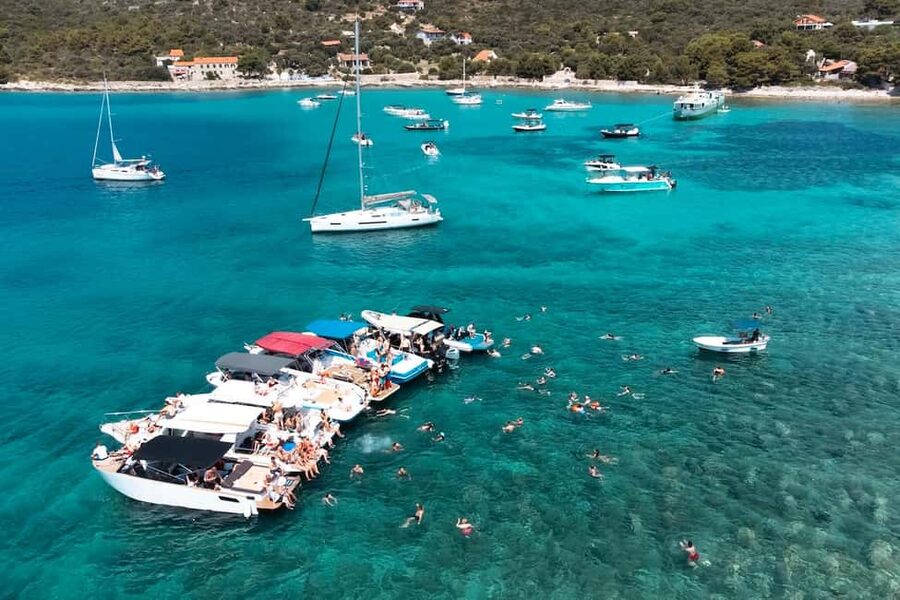 Split: Blue Lagoon, Trogir & Solta Speedboat Tour - Meeting Booker Travel and getting on the water fast