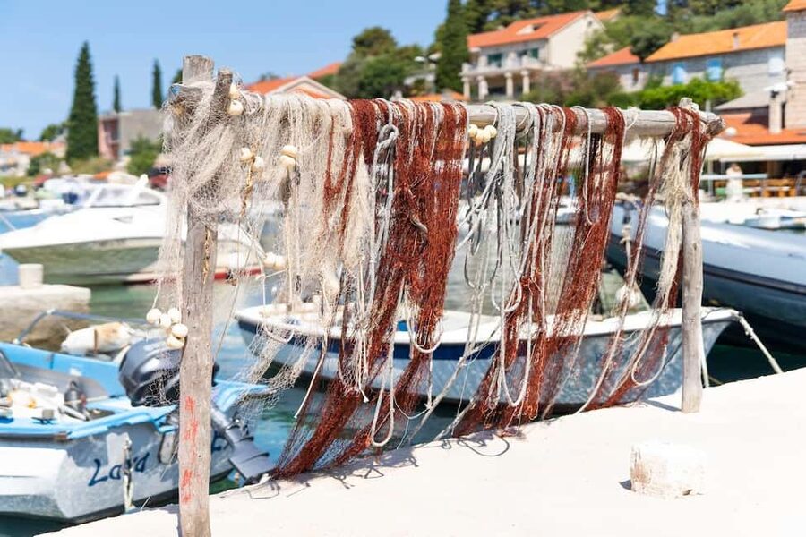Split: Blue Lagoon, Trogir & Solta Speedboat Tour - When wind turns up: cancellations and what you can do