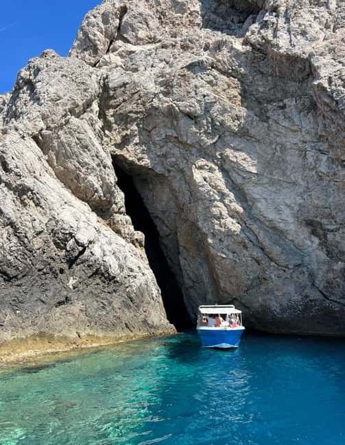 Split: Boat Tour to Blue Cave, Vis, Blue Lagoon, Hvar, Brač - Boat comfort you’ll notice: shade, sun beds, and included snorkeling gear