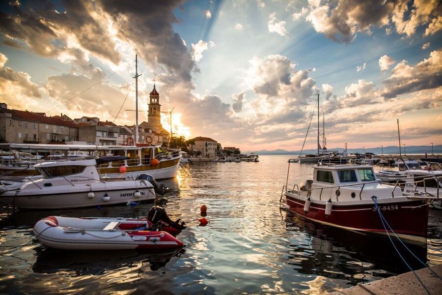 Split: Brac Island and Sutivan Village Sunset Boat Tour - Key highlights worth planning around