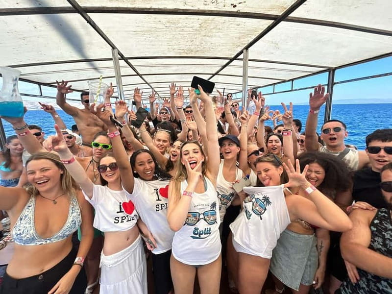 Split: Captain’s Boat Party – Blue Lagoon, DJ & Free Shots - Why this Split-to-Blue Lagoon boat party works