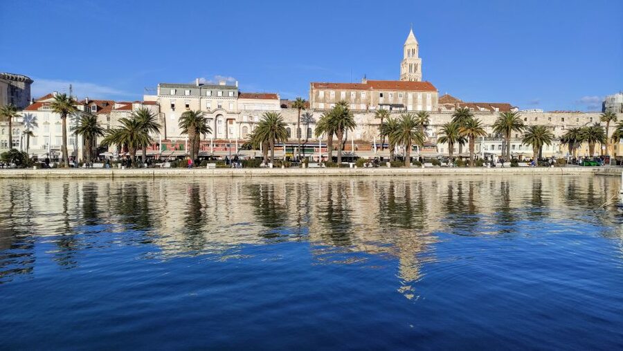 Split: city center private walking tour 2 h - People’s Square (Pjaca), Fruit Square, and old-town rhythm