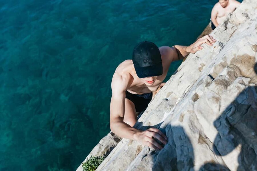 Split: Cliff Jumping & Deep Water Solo Tour - Where you meet near Kasjuni Beach (and why 15 minutes helps)