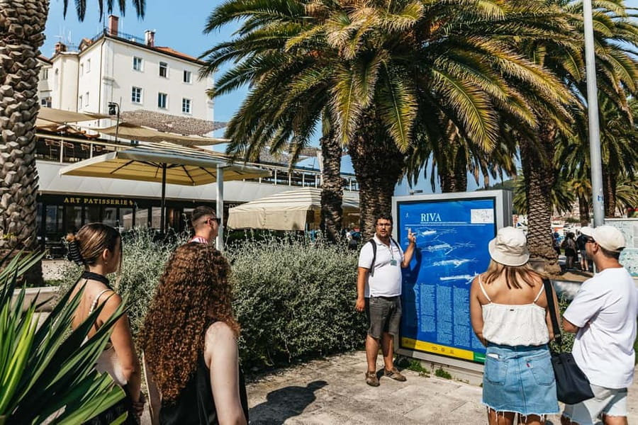 Split: Diocletian Palace & Old Town Guided Walking Tour - Peristyle Courtyard Access: The Palace’s Center of Gravity