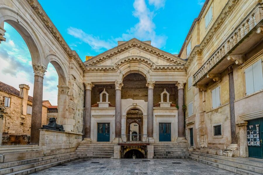 Split: Game of Thrones Tour with Diocletian's Palace Cellar - Timing Matters: Choosing an Evening Slot When You Can