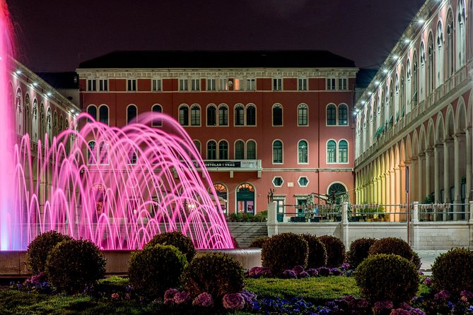 Split highlights – Evening walking tour - Peristyle: the palace’s center and that 3,500-year-old sphinx