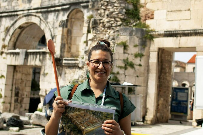 Split History and Gastro Small-Group Tour with Food and Drinks - Narodni trg and Marmontova Ulica: medieval squares to fish-market alley