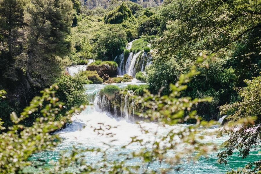 Split: Krka Waterfalls Trip with Boat Cruise and Swimming - Primošten: 2 Hours to Swim or Wander in Croatia’s Coastal Rhythm