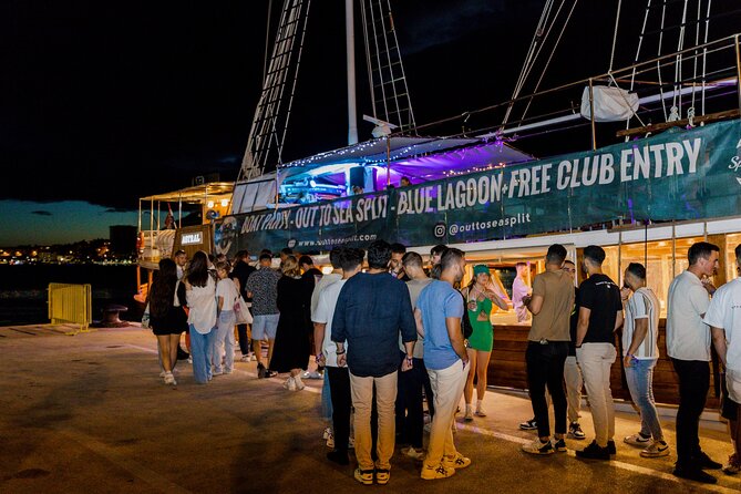 Split: Night Boat Party with DJ, Free Shots & After-Party - Entering the Night at Jimmy Bar (and why the check-in matters)