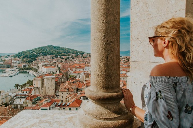 Split old city walking tour with local tour guide - Key things that make this tour a solid pick
