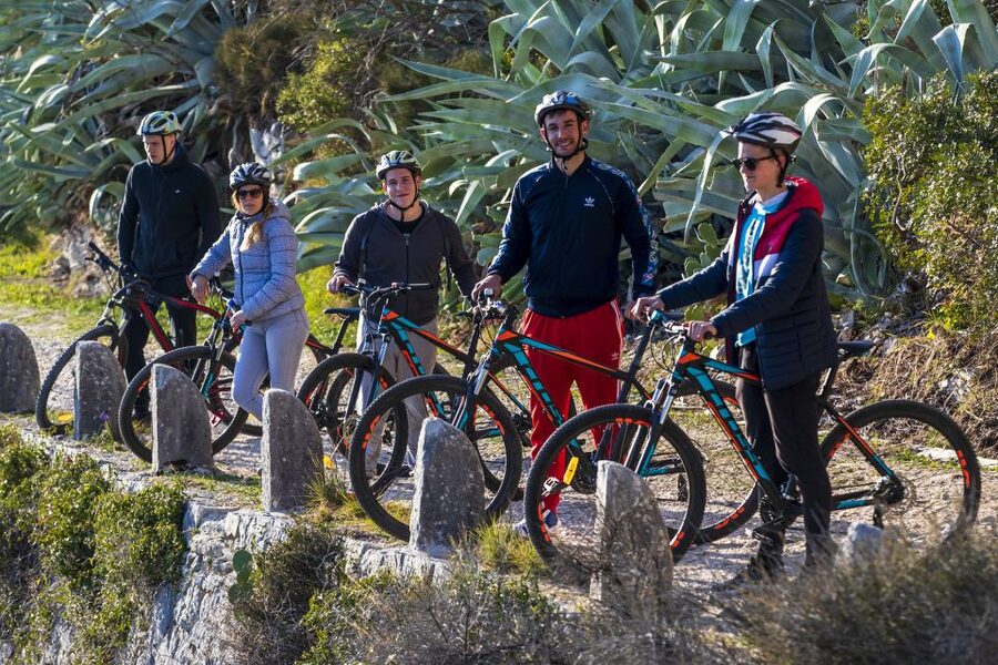 Split: Old Town and Marjan Park Bike Tour - Meeting at Plinarska 25: Helmet On, Questions Answered