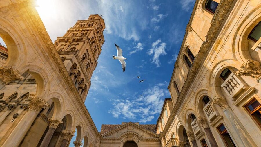 Split: Old Town & Diocletian's Palace Earlybird Walking Tour - Stops inside the palace you’ll actually care about