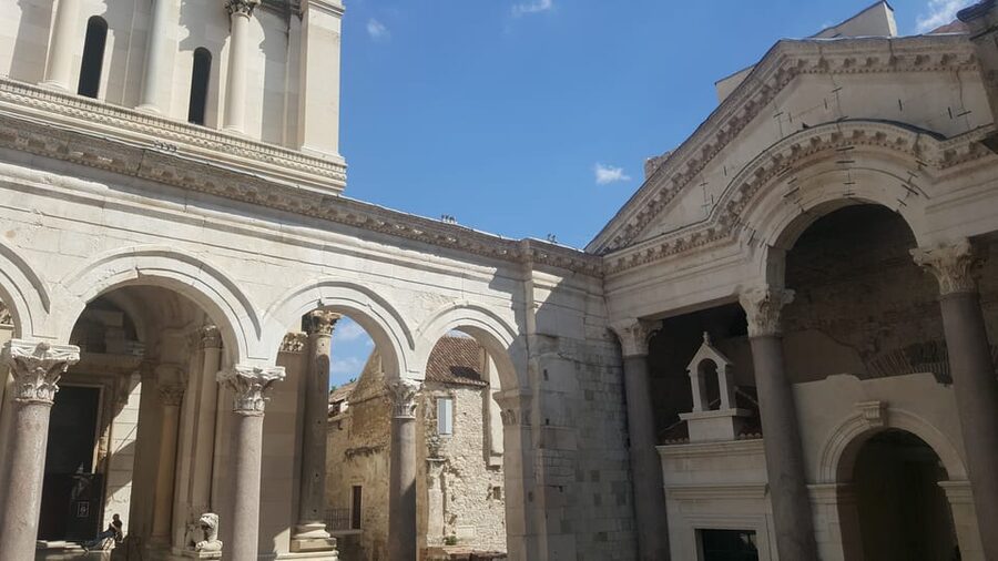Split: Old Town Food Tour - Your starting point: Old Town on foot from the Croatian National Theatre