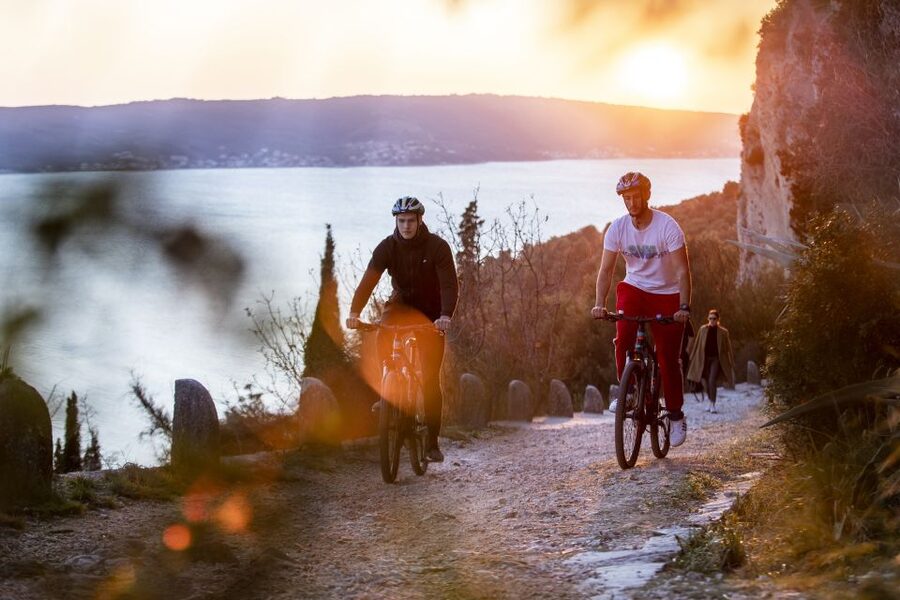 Split: Old Town Guided Bike Tour with Poljud Stadium - Marjan Forest Park: galleries, churches, and beach time energy