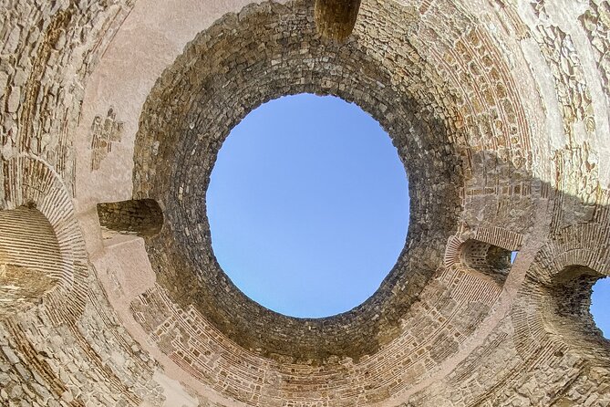 Split Palace & Old Town -Private walking tour- Entrance included - Guide quality: Dana and Jana really matter