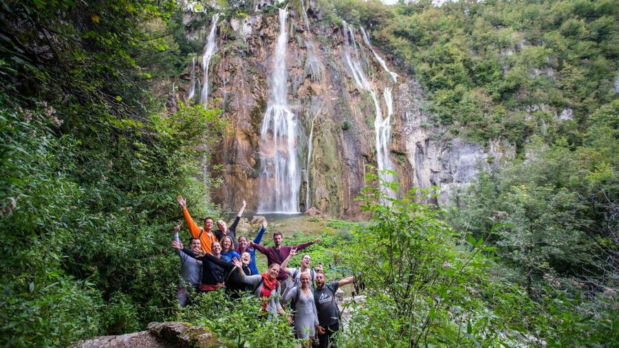 Split: Plitvice Lakes Guided Day Tour with Entry Tickets - The Split-to-Plitvice drive: plan for a big day
