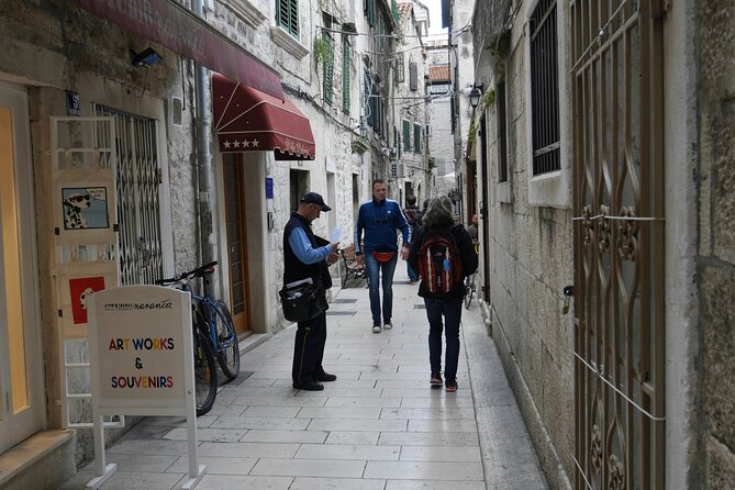 Split Private Walking Tour with a Local - Guide Quality: What Varies and What Doesn’t