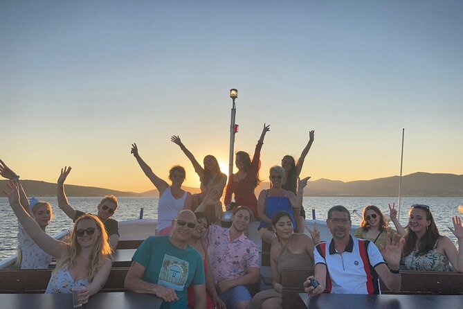 Split Riviera Panoramic Sunset Cruise with Summer Vibes on Boat - Getting onboard: where to meet and how early to arrive