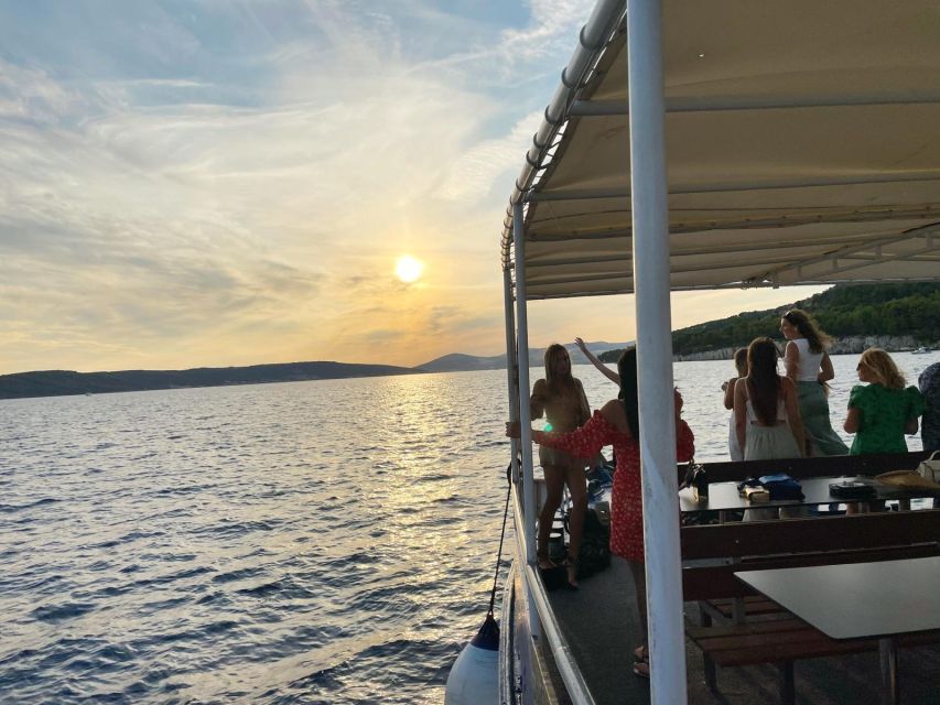 Split: Riviera Sunset Cruise & Swim with Summer Vibes - Riviera Sunset From Split: The Real Feel of This 90 Minutes