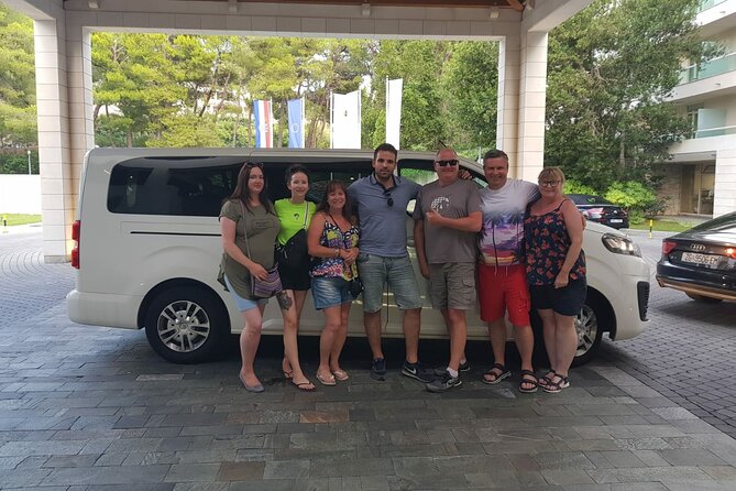 Split to Dubrovnik Airport Private Transfer 1-8 Pax Door to Door - Price and value: paying per vehicle, not per person