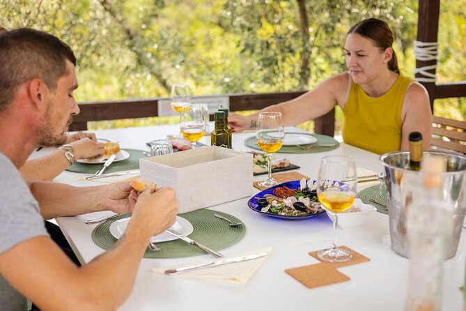Split to Dubrovnik luxury transfer with 5course LUNCH INCLUDED - What the day actually feels like: comfort, timing, and food as the anchor